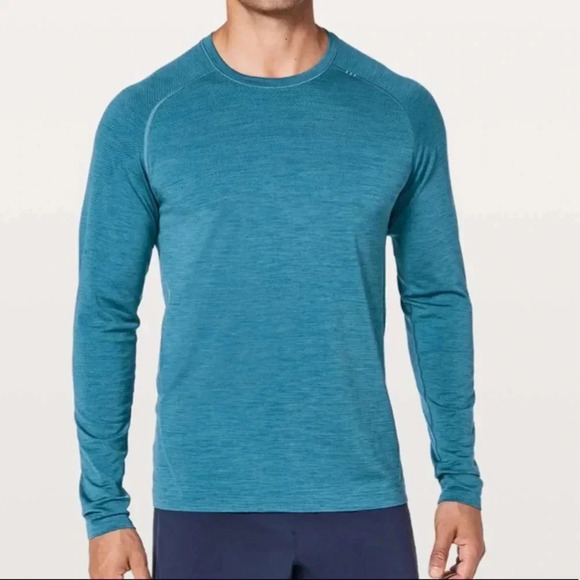 Lululemon metal vent tech - Picture 1 of 17